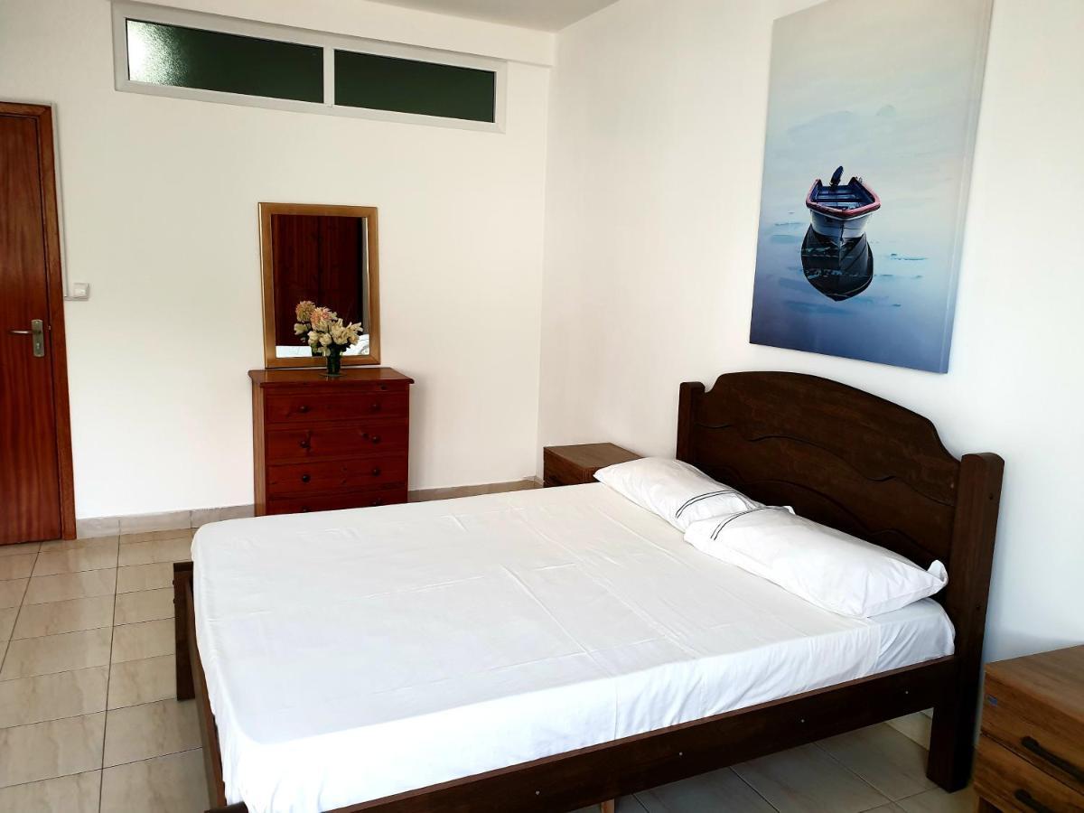 Guest House Mangui Baxu Rooms & Apartment Tarrafal  Eksteriør bilde
