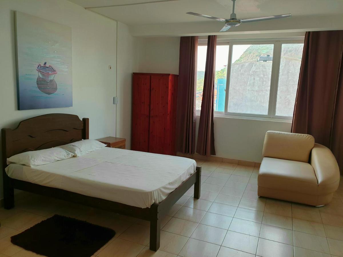 Guest House Mangui Baxu Rooms & Apartment Tarrafal  Eksteriør bilde