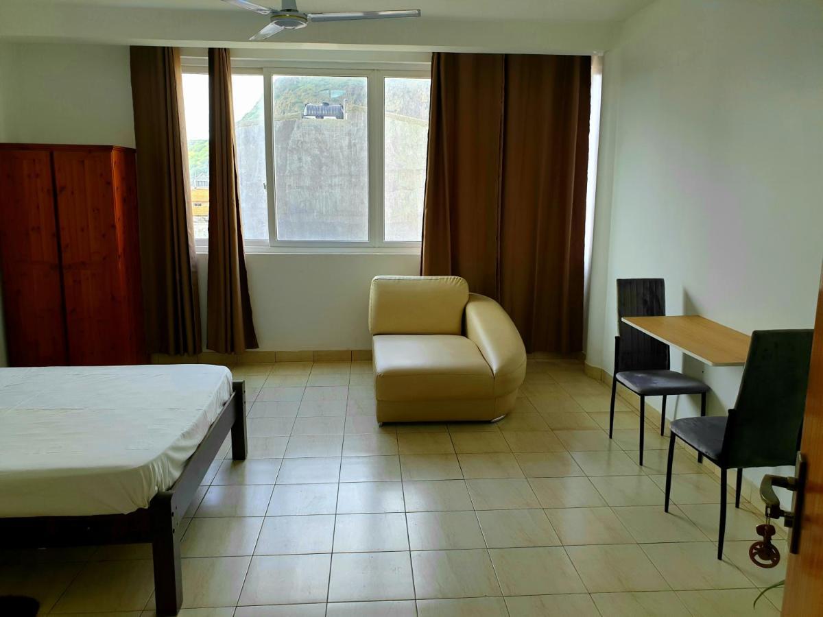 Guest House Mangui Baxu Rooms & Apartment Tarrafal  Eksteriør bilde