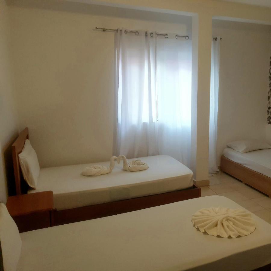 Guest House Mangui Baxu Rooms & Apartment Tarrafal  Eksteriør bilde